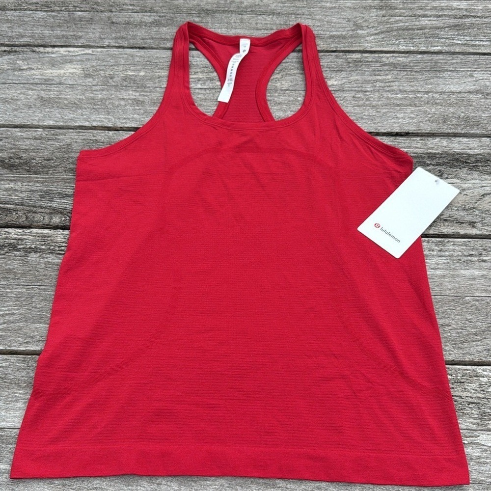 Lululemon Swiftly Tech Racerback Tank Top 2.0‎ Race Length dark Red size 10 NWT